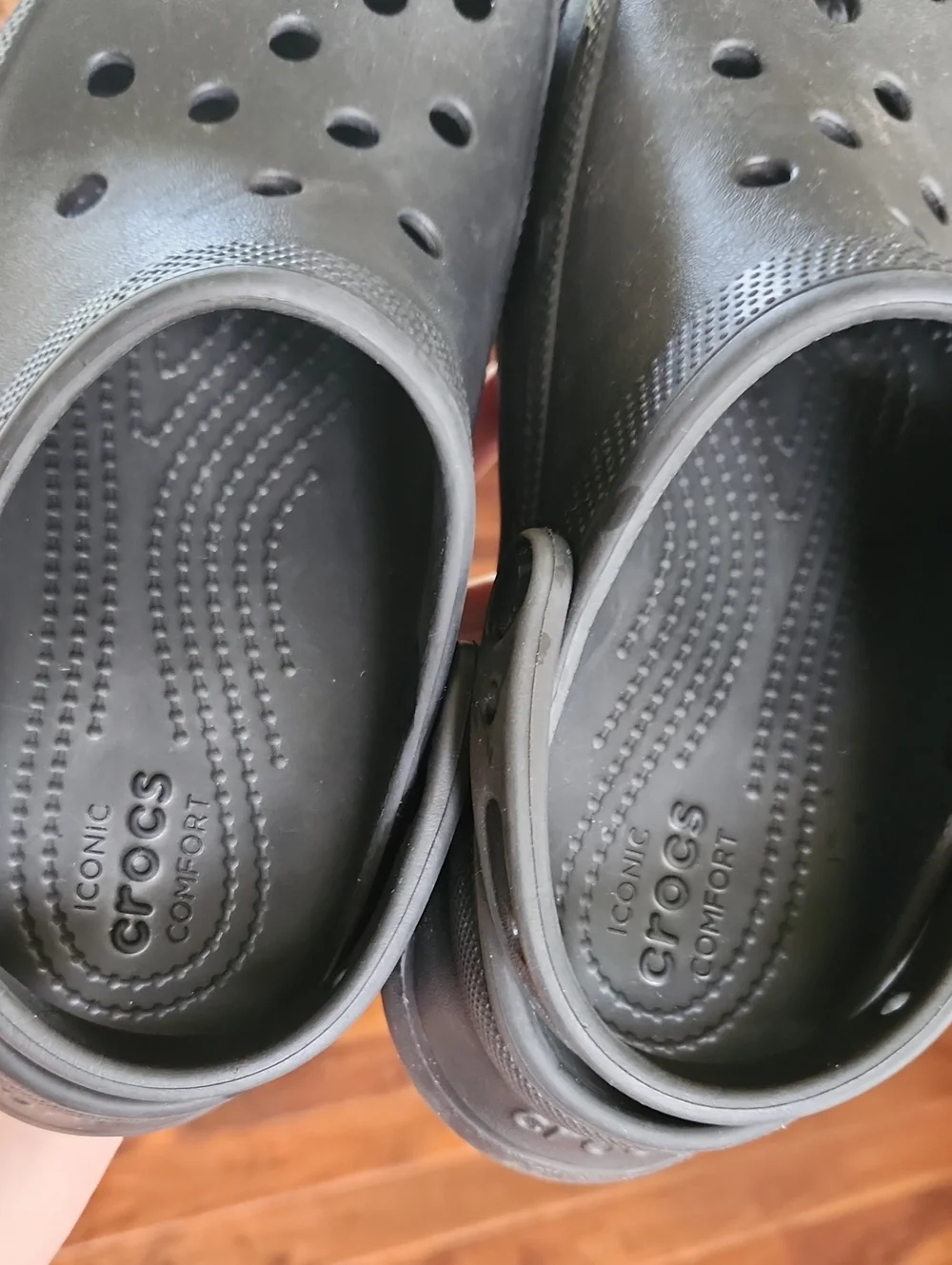 Crocs sz 7 Black Classic Platform 4 her Clog